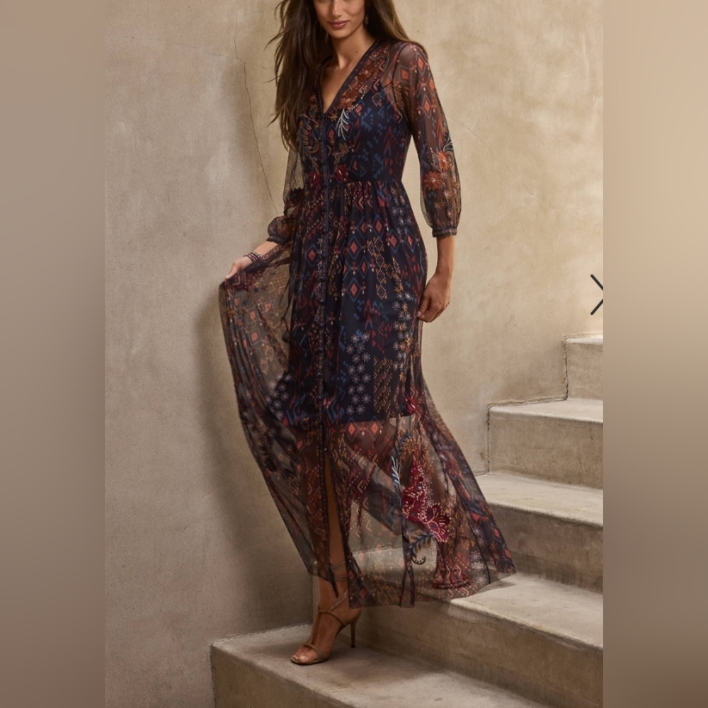 Johnny Was - Theia Embroidered Print Mesh Knit V-Neck Mid